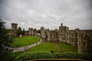 2009-07-29-warwick-castle.jpg