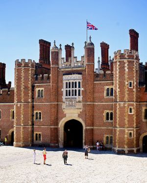 Hampton Court Entrance.jpg